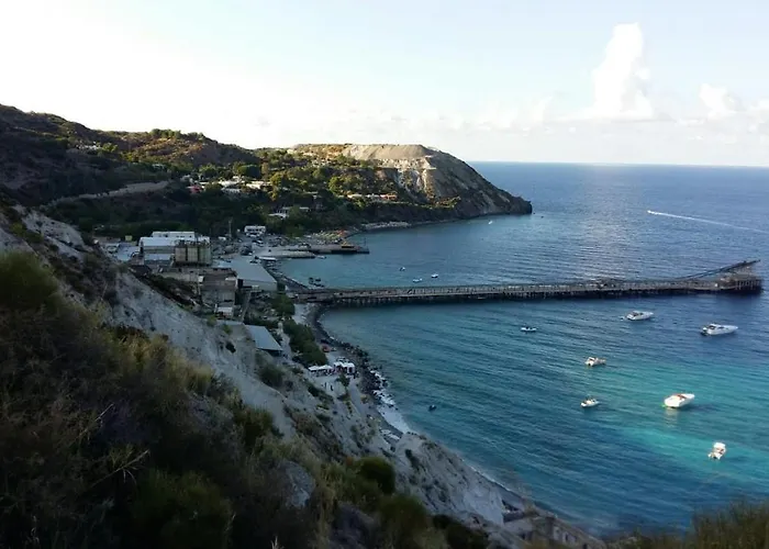 Appartamento Centro Storico Flat 7 Min From Port Città di Lipari