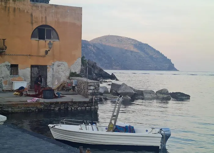 Appartamento Centro Storico Flat 7 Min From Port