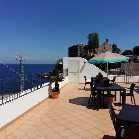 Centro Storico Flat 8 Min From Port Apartmán Lipari (Isola Lipari)